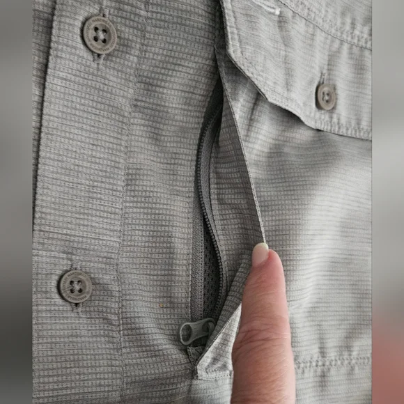 Mountain Hardware Medium Gray Canyon Button Up Long Sleeve Performance S… - Picture 8 of 16